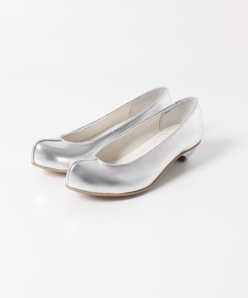 かぐれ（カグレ）の「COSMIC WONDER　fsgw leather folk pumps（パンプス・レディース・white gold/F Silver・23.5/24/24.5）」の4枚目の写真