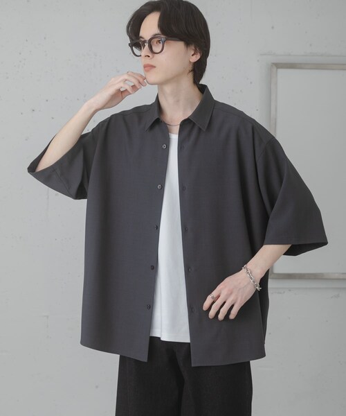 SENSE OF PLACE by URBAN RESEARCH(センスオブプレイスバイアーバンリサーチ)の「『ユニセックス』エクストラルーズショートスリーブシャツ(シャツ/ブラウス・メンズ・L.GRAY/CHARCOAL/MINT/BROWN・M/L)」の12枚目の写真