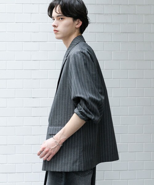 SENSE OF PLACE by URBAN RESEARCH（センスオブプレイスバイアーバンリサーチ）の「『セットアップ対応』『イージーケア/速乾』リネンライクピンストライプルーズジャケット（テーラードジャケット・メンズ・GRAY/BEIGE・M/L）」の10枚目の写真