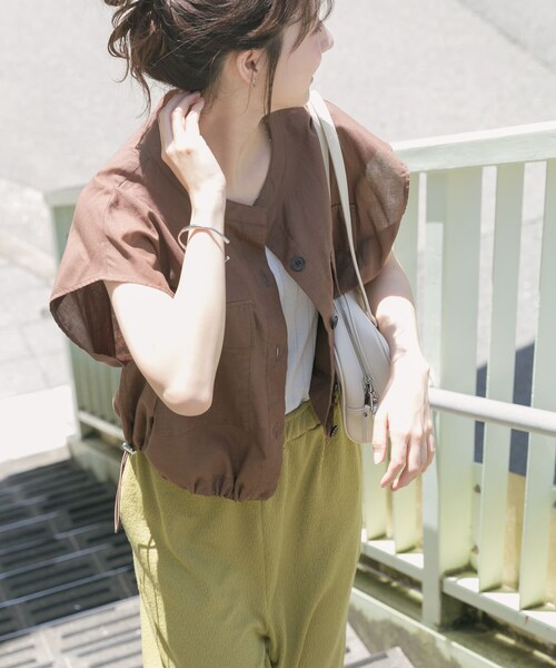 ITEMS URBANRESEARCH(アイテムズ アーバンリサーチ)の「リネンミックスドロストポケットシャツ(シャツ/ブラウス・レディース・BRN/NVY/NTL・FREE)」の6枚目の写真