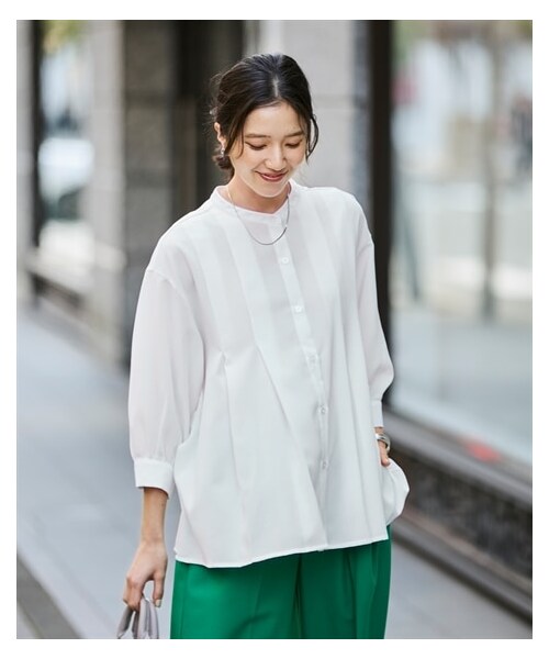 nissen（ニッセン）の「大きいサイズ とろみブロード7分袖タックシャツ（シャツ/ブラウス・レディース・グレイッシュブルー/ライトカーキ/オフホワイト/黒・L/LL/3L/4L/5L/6L/8L/10L）」の5枚目の写真