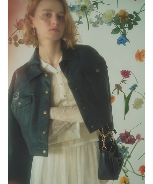 RESEXXY（リゼクシー）の「リボンスリーブショートブルゾン（ブルゾン・レディース・アイボリー/ブラック/ブラウン・F）」の2枚目の写真