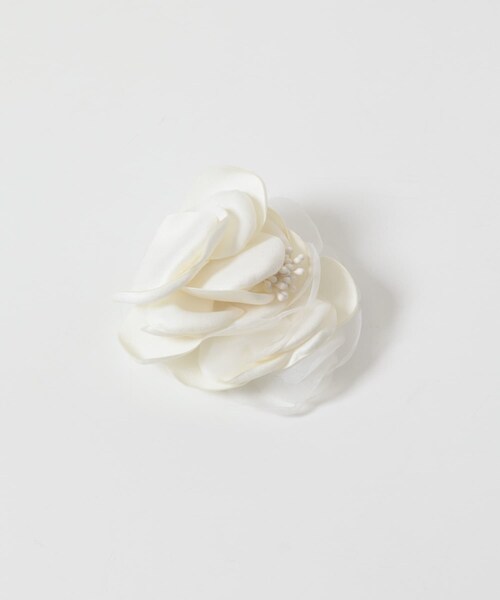 URBAN RESEARCH DOORS（アーバンリサーチドアーズ）の「ニュアンスフラワーコサージュ（ブローチ/コサージュ・レディース・IVORY/L.GRAY・One）」の5枚目の写真