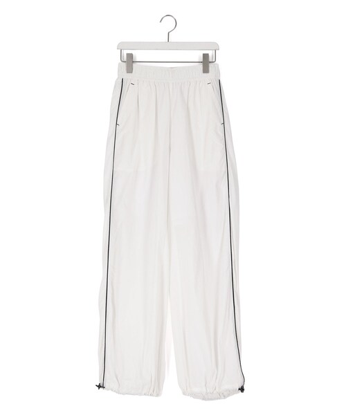 ADAM ET ROPE'（アダムエロペ）の「【DISCUS for ADAM ET ROPE'】別注 NYLON PANTS（カーゴパンツ・レディース・ブラック/ホワイト/ラベンダー・F）」の14枚目の写真