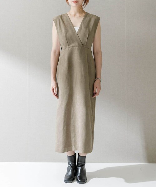 URBAN RESEARCH ROSSO（アーバンリサーチロッソ）の「バックベルトワンピース（ワンピース・レディース・navy/beige/d.bordeaux・36/38）」の9枚目の写真