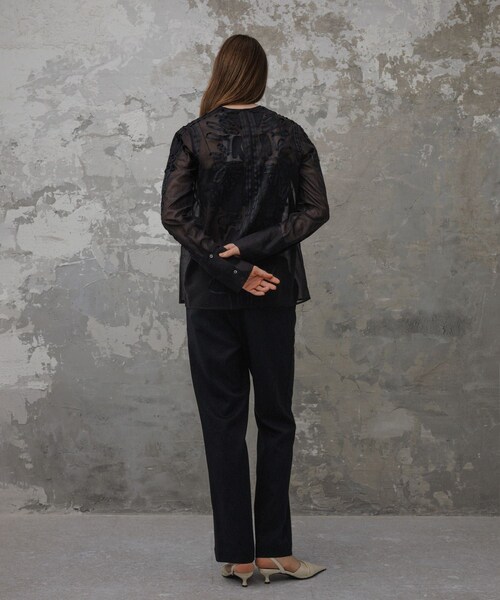 ADAM ET ROPE'（アダムエロペ）の「【EMOELLE】ソモウイージーパンツ（その他パンツ・レディース・ブラック/キナリ系・36/38）」の18枚目の写真