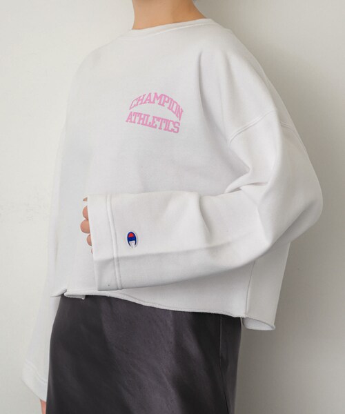 SENSE OF PLACE by URBAN RESEARCH（センスオブプレイスバイアーバンリサーチ）の「『別注』Champion×SENSE OF PLACE　カットオフスウェット（スウェット・レディース・YELLOW/OFF WHITE/NAVY・one）」の15枚目の写真