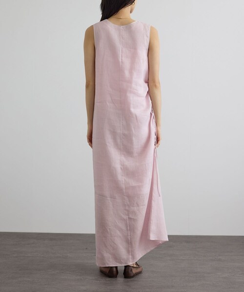 ADAM ET ROPE'(アダムエロペ)の「リネンドロストノースリーブワンピース / GENTLE LINEN(ワンピース・レディース・ブラック/グレー/ピンク・F)」の19枚目の写真