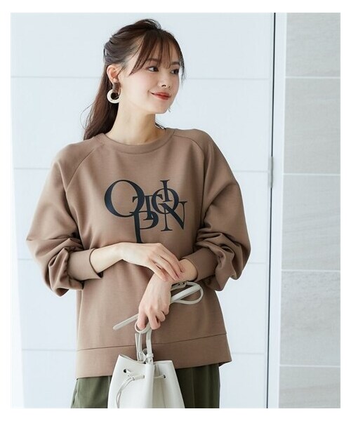 nissen（ニッセン）の「大きいサイズ ダンボールニットラグランプリントプルオーバー（スウェット・レディース・チャコール/モカベージュ/オフホワイト・L~LL相当/3L~4L相当/5L~6L相当/8L相当/10L相当）」の3枚目の写真