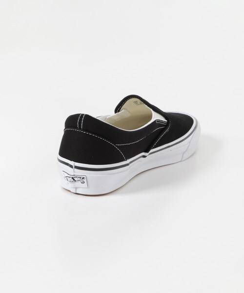 URBAN RESEARCH(アーバンリサーチ)の「VANS PREMIUM LX Classic Slip-On 98(スリッポン・メンズ・BLK/WHT・8/8.5/9/9.5/10/10.5/11/12)」の5枚目の写真