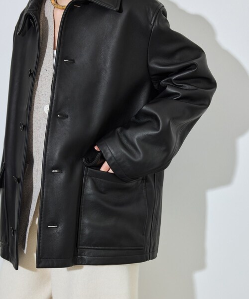 ADAM ET ROPE'(アダムエロペ)の「【CINQUANTA for ADAM ET ROPE'】別注 Leather Car Coat(ステンカラーコート・レディース・ブラック・F)」の7枚目の写真