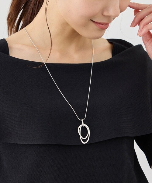 ROPE' PICNIC（ロペピクニック）の「変型オーバルトップペンダント（ネックレス・レディース・ゴールド/シルバー・F）」の3枚目の写真