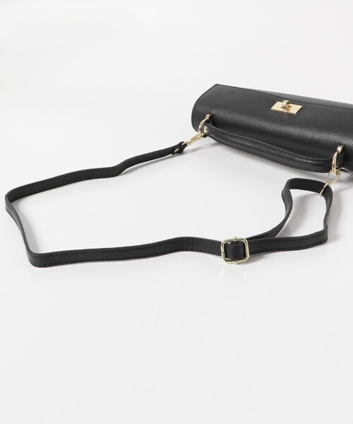 URBAN RESEARCH ROSSO（アーバンリサーチロッソ）の「AULENTTI　ワイドショルダーBAG（ショルダーバッグ・レディース・TAUPE/NERO・-）」の8枚目の写真