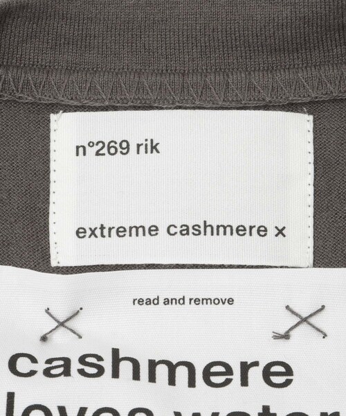 URBAN RESEARCH(アーバンリサーチ)の「Extreme Cashmere RIK(ニット/セーター・レディース・SNOW/RAVEN/MUD/GRASS・-)」の14枚目の写真