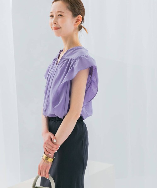 URBAN RESEARCH ROSSO（アーバンリサーチロッソ）の「フリルブラウス（シャツ/ブラウス・レディース・bk print/off/sax・FREE）」の22枚目の写真