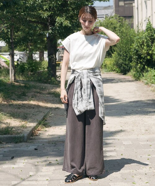 ITEMS URBANRESEARCH(アイテムズ アーバンリサーチ)の「クルーネックノースリTシャツ(Tシャツ/カットソー・レディース・L.GREGE/WHT/CHA/P.BLU・FREE)」の9枚目の写真