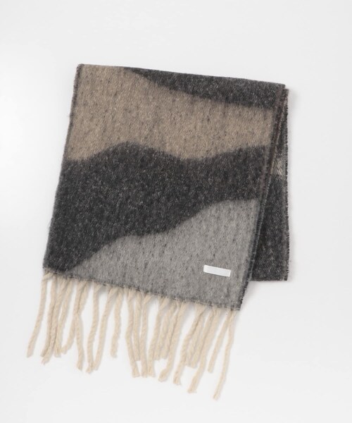 SENSE OF PLACE by URBAN RESEARCH(センスオブプレイスバイアーバンリサーチ)の「パターンボリューム大判マフラー(マフラー・メンズ・IVORY/BROWN/GREEN・One)」の2枚目の写真