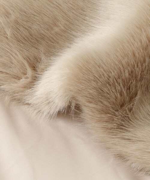 URBAN RESEARCH ROSSO（アーバンリサーチロッソ）の「troisiemechaco　ECOFUR Shawl∴（ストール/ショール・レディース・PURPLE/IVORY×BE・FREE/Free）」の7枚目の写真