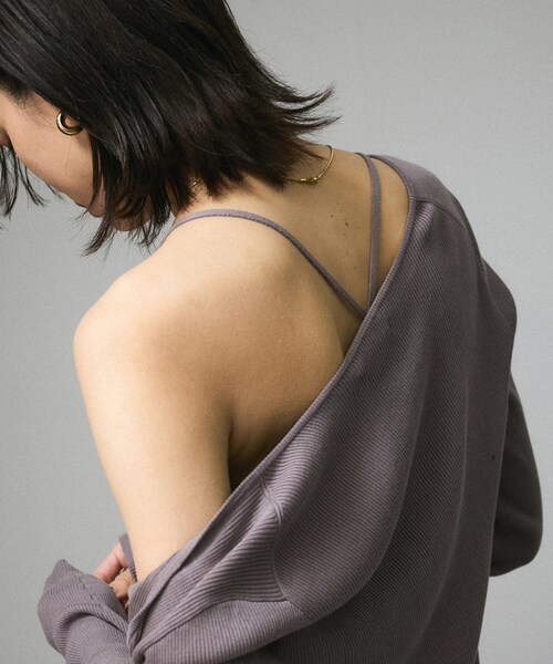 ADAM ET ROPE'(アダムエロペ)の「【セットアップ対応】キュプラコットンリブクロスキャミソール(キャミソール・レディース・ブラック/グレー/オフホワイト・F)」の15枚目の写真