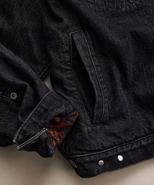 ADAM ET ROPE'(アダムエロペ)の「【NICENESS/ナイスネス】STERLING(デニムジャケット・メンズ・ブラック/ブルー系・L/M)」の15枚目の写真