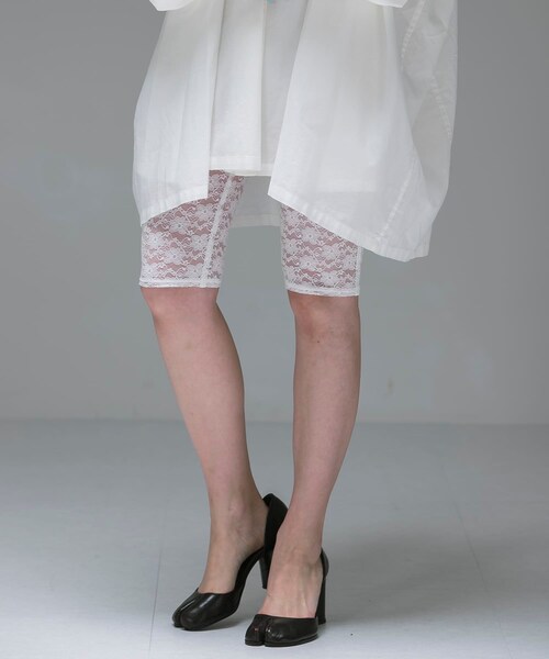 URBAN RESEARCH（アーバンリサーチ）の「ambiguous　Lace Half Leggings（レギンス/スパッツ・レディース・BLACK/WHITE・FREE）」の9枚目の写真