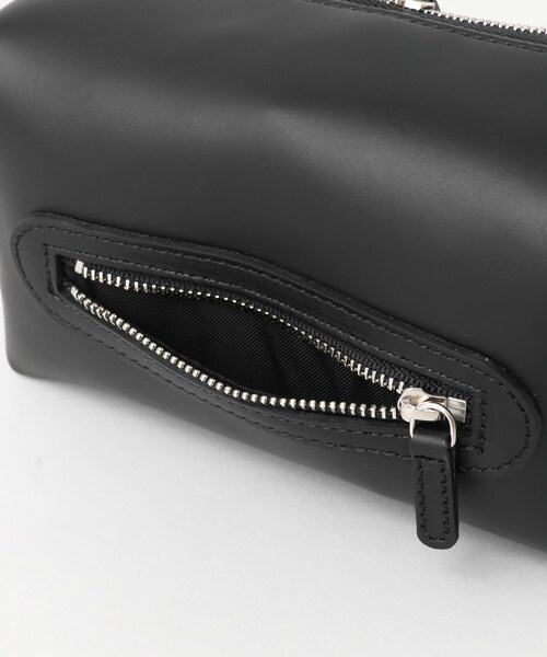 URBAN RESEARCH（アーバンリサーチ）の「RIVEE　WAIST BAG（ボディバッグ/ウエストポーチ・メンズ・NAVY/BLACK/WHITE・FREE/Free）」の9枚目の写真