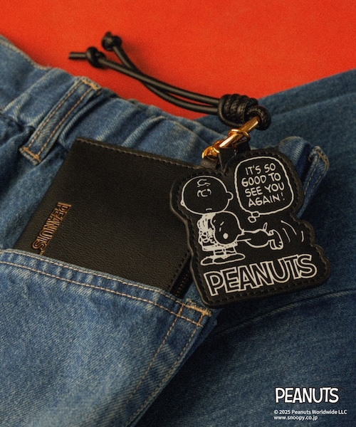 ROPE'(ロペ)の「【WEB限定/一部店舗限定】【E'POR×PEANUTS】別注 ポーチ付き ART CHARM(チャーム・レディース・ブラック/オフホワイト/レッド・F)」の6枚目の写真