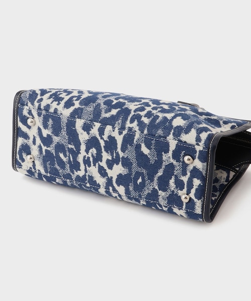 ROPE'(ロペ)の「【A VACATION(ア ヴァケーション)】SABRINA BLUE LEO|ショルダーバック(ショルダーバッグ・レディース・ブルー系・F)」の8枚目の写真