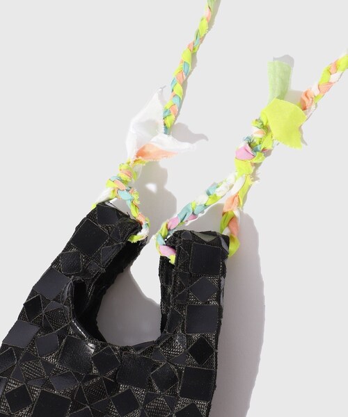 ADAM ET ROPE'（アダムエロペ）の「【HOLO MARKET/ホロマーケット】Quilt Star Super Market mini Tote Bag（トートバッグ・メンズ・ブラック/ゴールド/シルバー・F）」の8枚目の写真