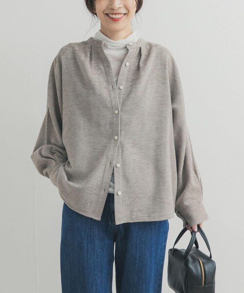 URBAN RESEARCH DOORS（アーバンリサーチドアーズ）の「ドルマンバンドカラーシャツ（シャツ/ブラウス・レディース・BEIGE/CHARCOAL・Free）」の20枚目の写真