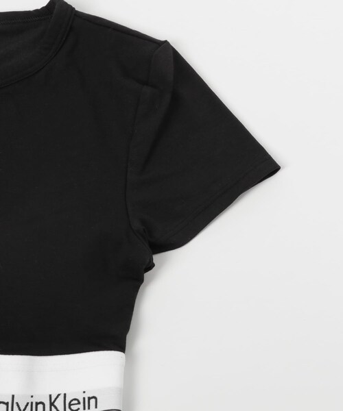 URBAN RESEARCH(アーバンリサーチ)の「Calvin Klein T-SHIRTS BRALETTE(Tシャツ/カットソー・レディース・UB1-BLACK/P7A-GREY/100-WHITE・S/M/L)」の10枚目の写真