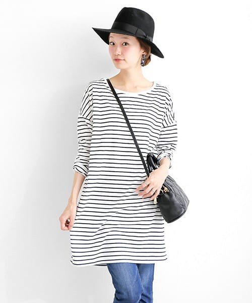 URBAN RESEARCH(アーバンリサーチ)の「ボーダーチュニック(チュニック・レディース・NVY×OFF/OFF×NVY/NAVY×RED・FREE)」の8枚目の写真