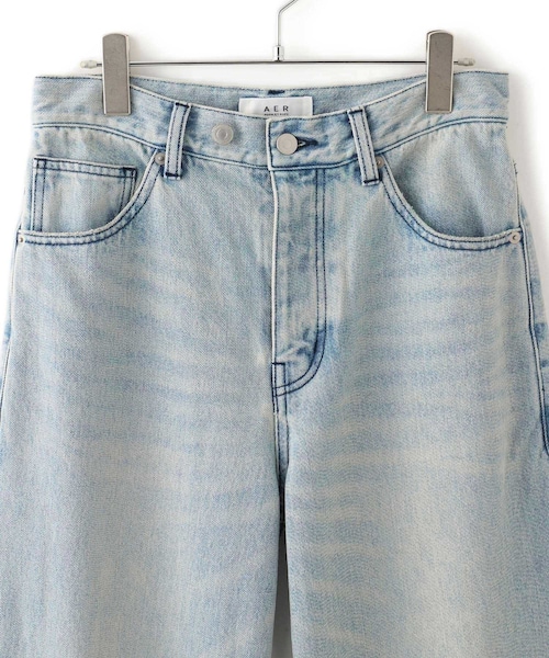 ADAM ET ROPE'（アダムエロペ）の「【WEB限定】ワイドストレートデニムパンツ（デニムパンツ・レディース・サックス・34/36/38）」の16枚目の写真