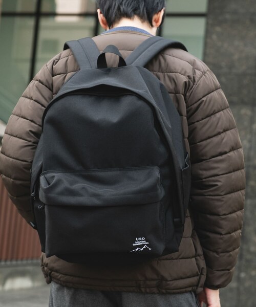 URBAN RESEARCH DOORS(アーバンリサーチドアーズ)の「URD DAY PACK(バックパック/リュック・メンズ・BLACK/SAGE GRAY・-0)」の4枚目の写真