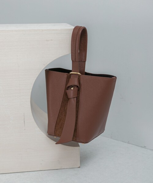 URBAN RESEARCH ROSSO（アーバンリサーチロッソ）の「AULENTTI　BAG（ハンドバッグ・レディース・BEIGE/NERO/BRUCIATO・-）」の2枚目の写真