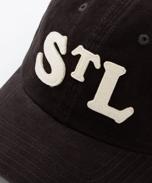 ADAM ET ROPE'(アダムエロペ)の「【AMERICAN NEEDLE】BASEBALL CAP(キャップ・レディース・ブラック/レッド・F)」の8枚目の写真