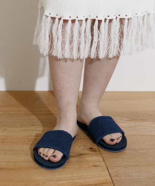 THE GOODLAND MARKET（ザグッドランドマーケット）の「indosole　Pable SLIDE 2（サンダル・レディース・Sea Salt/Black/Indigo・4/6/8）」の3枚目の写真