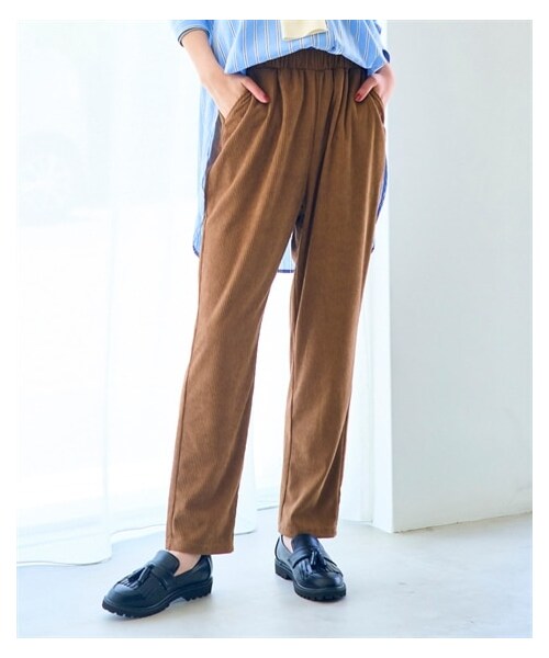 nissen（ニッセン）の「大きいサイズ カットコーデュロイイージーパンツ（ゆったり太もも）（パンツ・レディース・グレージュ/ライトブラウン/黒/オリーブグリーン/チャコールグレー・L/LL/3L/4L/5L/6L/8L/10L）」の4枚目の写真