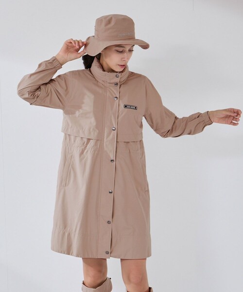 ROPE'(ロペ)の「レインワンピース/撥水・透湿(ワンピース・レディース・ベージュ/ネイビー/ピンク・L/M)」の3枚目の写真