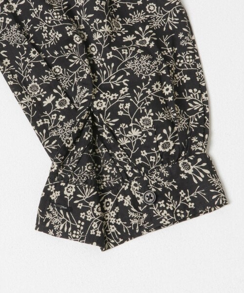 URBAN RESEARCH DOORS（アーバンリサーチドアーズ）の「SOIL　FLOWER BANDEDCOLLAR DRESS（ワンピース・レディース・BLK/RED・1）」の5枚目の写真