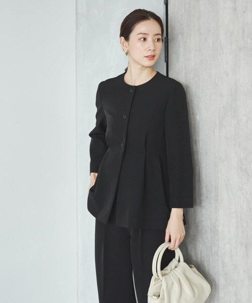 URBAN RESEARCH（アーバンリサーチ）の「ノーカラーペプラムジャケット（ノーカラージャケット・レディース・NAVY/BLACK・Free）」の8枚目の写真