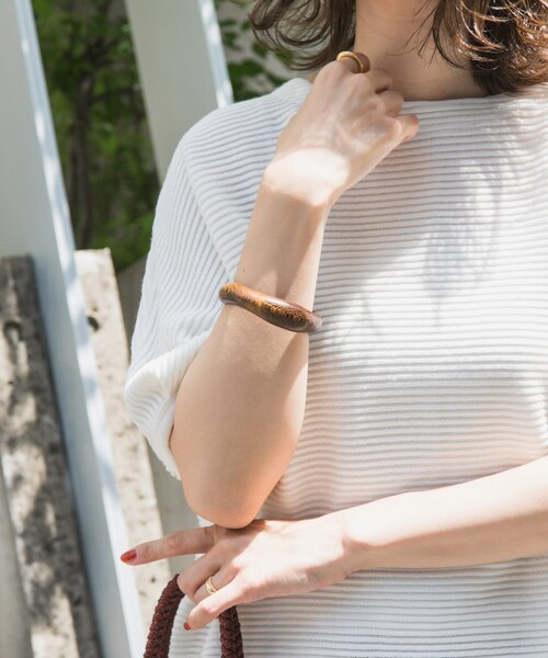 URBAN RESEARCH DOORS(アーバンリサーチドアーズ)の「ウッドバングル(ブレスレット・レディース・BROWN B/BROWN A・one)」の4枚目の写真