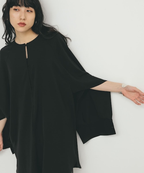KBF（ケイビーエフ）の「2WAYスリットスリーブチュニック（チュニック・レディース・BLACK/OFF/L.GREEN・one）」の2枚目の写真