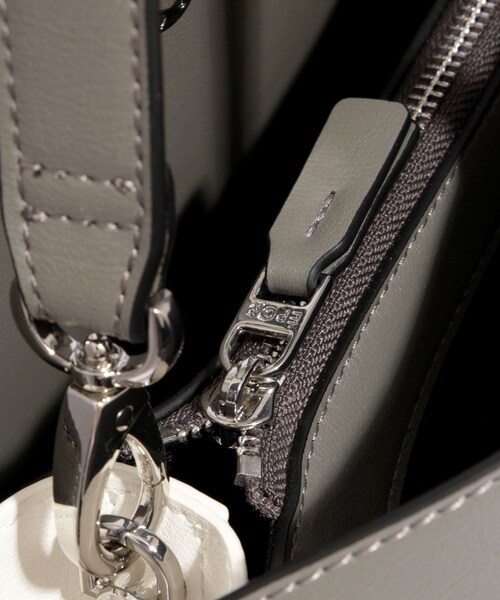 ROPE'（ロペ）の「【E'POR】【WEB限定】Y BAG Medium+ /A4対応・通勤・26SS（トートバッグ・レディース・ブラック/グレー/キナリ/ダークブラウン/ダークグリーン・F）」の13枚目の写真