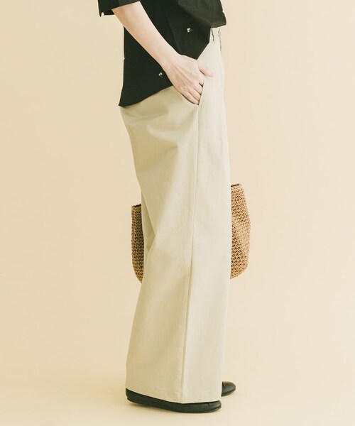 ITEMS URBANRESEARCH（アイテムズ アーバンリサーチ）の「ストレッチチノパンツ（チノパンツ・レディース・CML/L.BEG/NVY・S/M）」の14枚目の写真