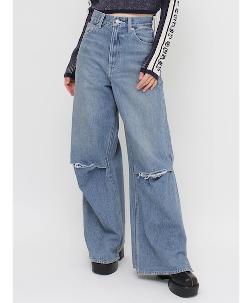 EVRIS（エヴリス）の「ニーダメージルーズデニムパンツ（デニムパンツ・レディース・ブラック/ブルー/インディゴ・S/M）」の5枚目の写真