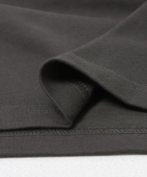 URBAN RESEARCH DOORS（アーバンリサーチドアーズ）の「GrowOrganic 刺しゅうロングスリーブTシャツ（Tシャツ/カットソー・レディース・OFF/CHARCOAL/BURGUNDY・Free）」の18枚目の写真