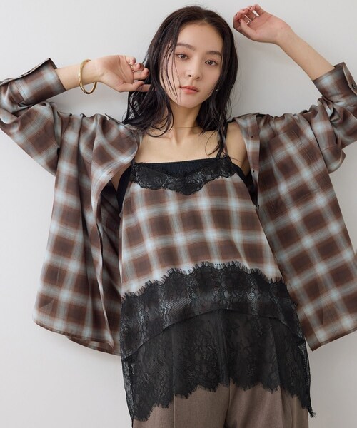 VIS(ビス)の「オンブレチェック オーバーシャツ(シャツ/ブラウス・レディース・ブラック系/ブラウン系/サックス・F)」の2枚目の写真