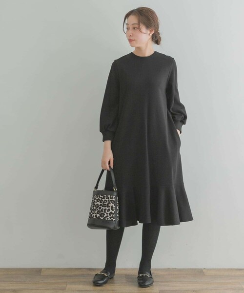 URBAN RESEARCH ROSSO（アーバンリサーチロッソ）の「『40サイズ/高身長向けも展開』F by ROSSO　裾フレアワンピース（ワンピース・レディース・L/BEIGE/BLACK/CHARCOAL/MARRON・38/40）」の14枚目の写真