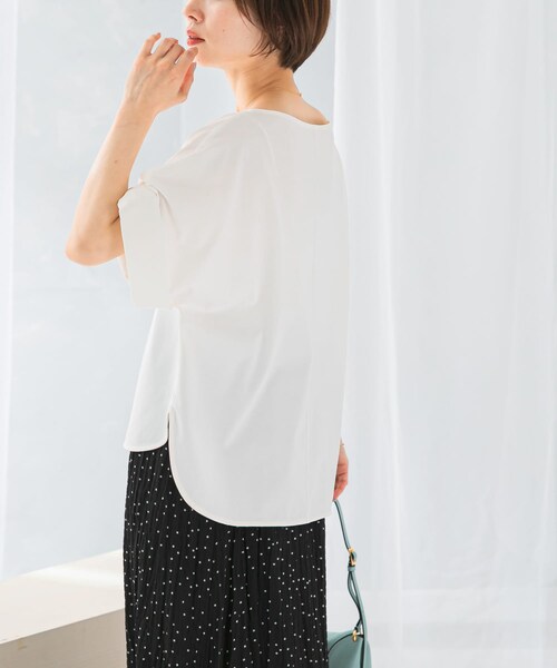 URBAN RESEARCH ROSSO（アーバンリサーチロッソ）の「UVカットデザインスリーブプルオーバー（Tシャツ/カットソー・レディース・OFF WHITE/MOCHA/YELLOW/NAVY・FREE）」の6枚目の写真